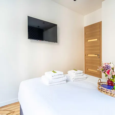 Charming Flat -1bdr 2p- Batignolles Апартаменты Париж