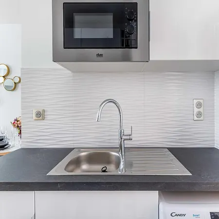 Апартаменты Charming Flat -1bdr 2p- Batignolles Париж